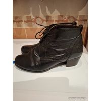 Ботинки женские деми 37 размер