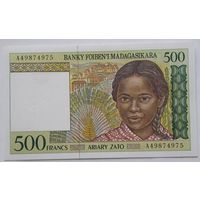 Мадагаскар 500 ариари 1994 года UNC