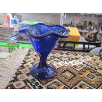 Ваза. Кобальтлвое стекло.