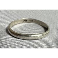 Кольцо серебряное 925 пробы. 68