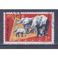 [2298] Нигерия 1965. Фауна.Африканский слон. Гашеная марка.