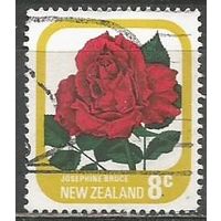 Новая Зеландия. Цветы. Роза Джозефина Брюс. 1975г. Mi#674.