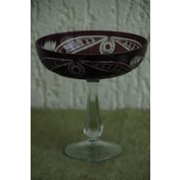 Ваза конфетница   ( высота 15 см , диаметр 14,5 см )