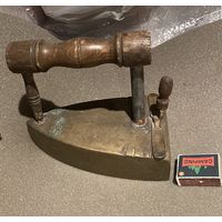 Бронзовый утюг ! Редкость !!!