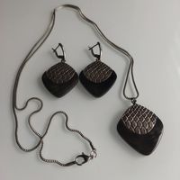 Винтажный сет. Серьги и колье. Нат.камень. Покрытие серебро.