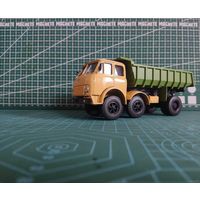 Масштабная модель МАЗ-520 Самосвал Масштаб 1/43 конверсия Наш Автопром