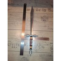 Декоративный, алюминиевый меч, времён СССР, с вставкой из оргстекла, длина 49 см.