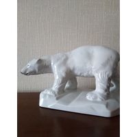 Белый медведб на льдине Европа редкость антиквариат