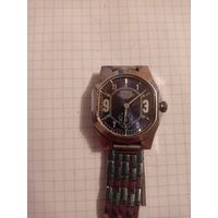 Часы Восток нечастые с рубля без мпц!