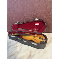 Винтажная скрипка с мелодией, Европа много лотов с рубля