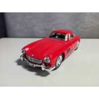 Mercedes-Benz 300SL 1954 1:36 Kinsmart машинка металлическая модель автомобиля коллекционная