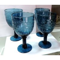 Объёмные стеклянные бокалы 70-е годы Европа. Высота 17.5 см.