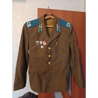 Дембельский китель рядового ВВС СССР со знаками. Размер 50-3.