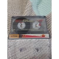 Кассета  TDK D90. Rainbow