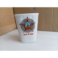 Фарфоровая карандашница