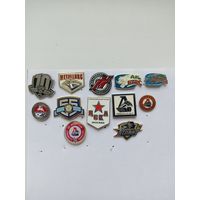 Значки  Х.К. КХЛ  -цена за 1 знак