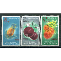 Индонезия - 1961г. - фрукты - 3 марки - полная серия, MNH [Mi 320-322]. #4-W1-Z-1-5