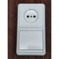 Блок 1-клавишный выкл + розетка скрытой установки