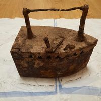 Угольный утюг под реставрацию