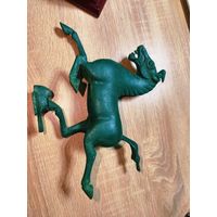 Бронзовый литой конь