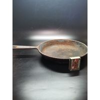 Сковорода СССР чугун. Клеймо.