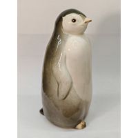 Фарфоровая статуэтка "Пингвин"