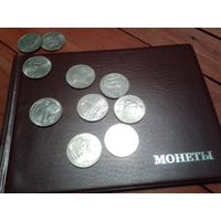 Альбом для монет на 72 крупные монеты. Размер альбома 20,5х15см.