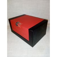 Коробка футляр для часов TISSOT +  две книжечки про компанию