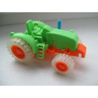 Игрушка трактор