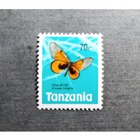 Марка Танзания 1973 год Бабочка