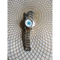 Часы наручные  с браслетом.Состояние на скане. В коллекцию,ремонт,на запчасти.