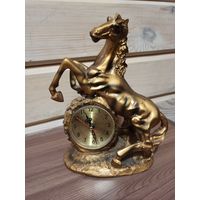 Настольные часы