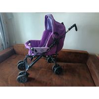 Детская коляска Chicсo, складная, удобно возить в авто, помыта. Вся навесная снимается, и стирается. Ремни и замок целы. Стоп тормоз целый, всё рабочее.