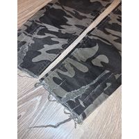 Zara камуфляж рваные скини, р.42(26)