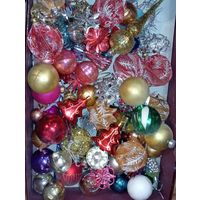 Ёлочная игрушки . 20 штук одним лотом на выбор .