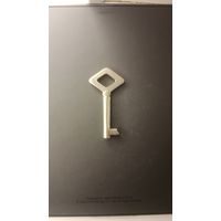 Винтажный интересный ключик от шкафа или комода