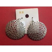 Красивые серьги по 10,00 За три пары 20,00