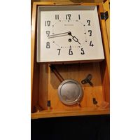 Янтарь часы настенные