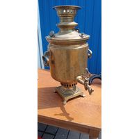 САМОВАР БАТАШЕВА УГОЛЬНЫЙ СОСТОЯНИЕ  НА  ФОТО НЕ ТЕЧЁТ . ОРИГИНАЛ  .  Распродажа Коллекции !!! . Экспресс  Аукцион  не с рубля без МПЦ и прочего 3 ДНЯ  .Много лотов в продаже .