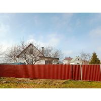 Дом в 3 км от горнолыжного курорта Силичи. 2015 года постройки.  Участок 10 соток в частной собственности.