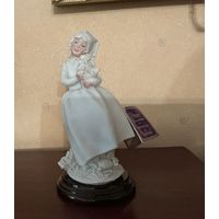 Статуэтка Девочка Италия Belcari винтаж сертификат