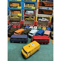 УАЗ-452 (с 1985 года УАЗ-3741) ГАИ милиция, кузов со всеми "глухими" боковыми стеклами за водительским рядом, зеркала заднего вида, ручки дверей отдельными деталями, металл, Тантал, Агат, Саратов