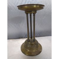 Подсвечник