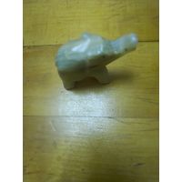 Фигурка слона из натурального камня