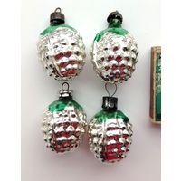 Ёлочные игрушки. ( 4 шт. )
