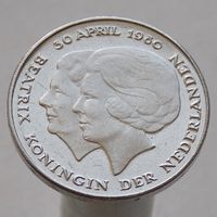Нидерланды 2,5 гульдена 1980 Коронация королевы Беатрикс