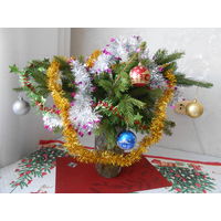 С наступающим Новым годом !  Мира и добра Вашему дому. Здоровья, благополучия и всего самого наилучшего в новом году. Интересных покупок и успешных продаж на Аукционе.