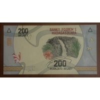 Банкнота 200 ариари 2017 года Мадагаскар. НЕ БЫЛА В ОБОРОТЕ