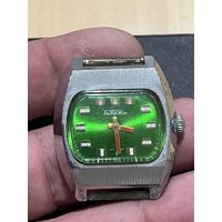 Часы Ракета