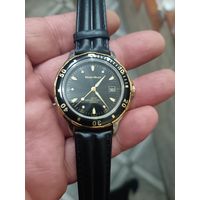 Часы кварцевые новые